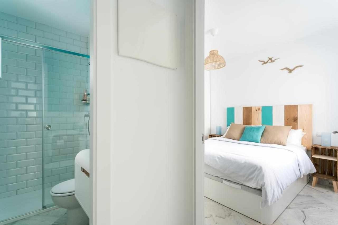 Fantastico Atico En El Casco Antiguo En A La Pla Apartment *